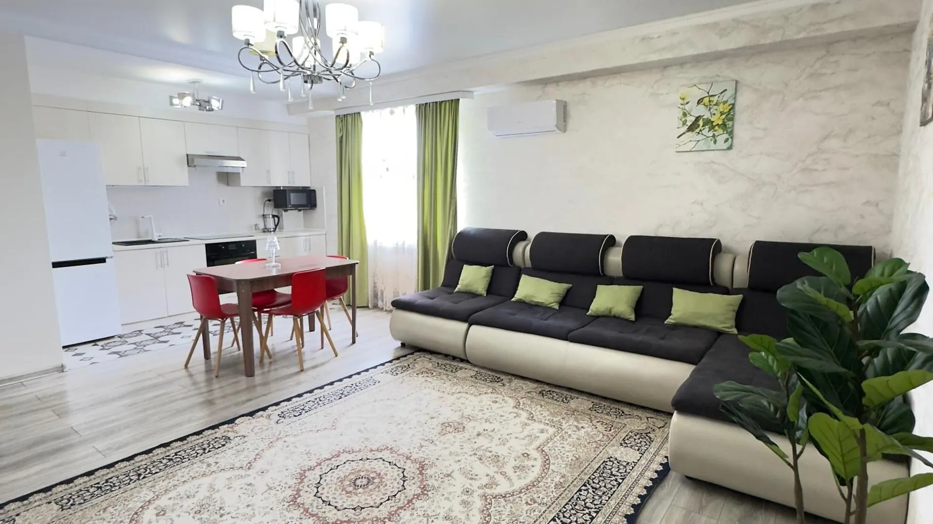 Apartment I The City Center 254 Алматы 0*,  Казахстан
