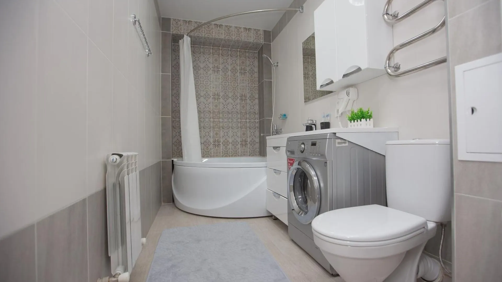 Apartment I The City Center 254 Αλμάτι